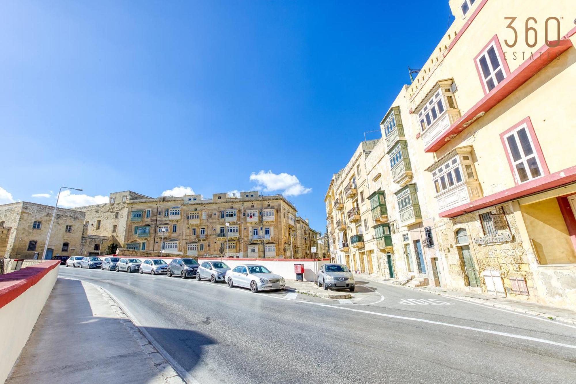 Charming Home With Sea Views & Maltese Balcony By 360 Estates La Valeta Exterior foto